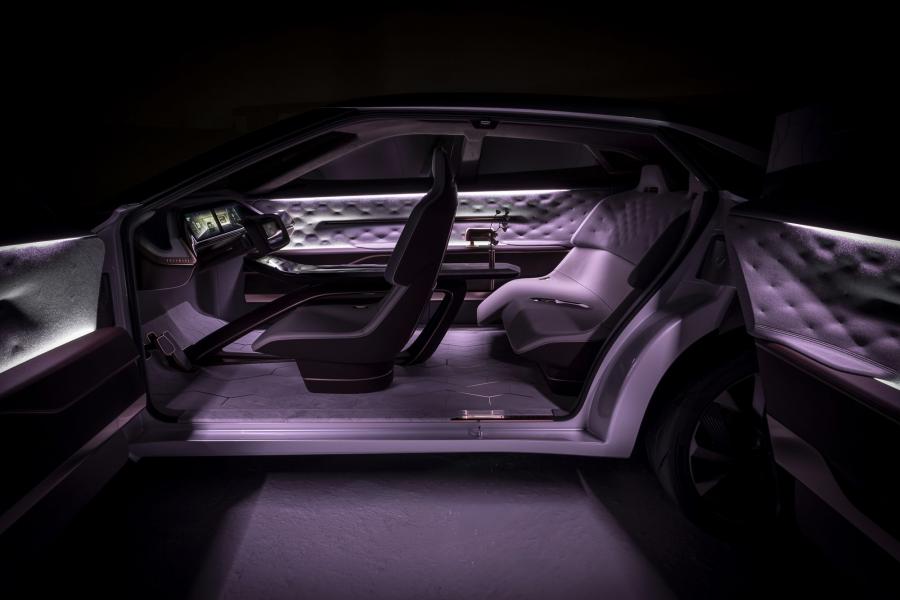 Интерьер Infiniti QX Inspiration 2019 года  (фото 97 из 159)